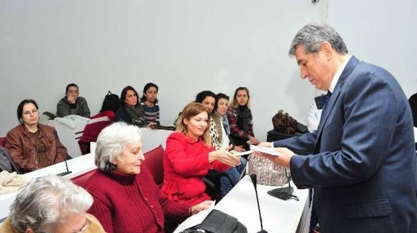 Bal&ccedil;ova&rsquo;nın Ev Hanımları Artık Meslek Sahibi