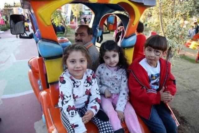 &nbsp;Tramvaydan Tırtıla Ge&ccedil;ti 2