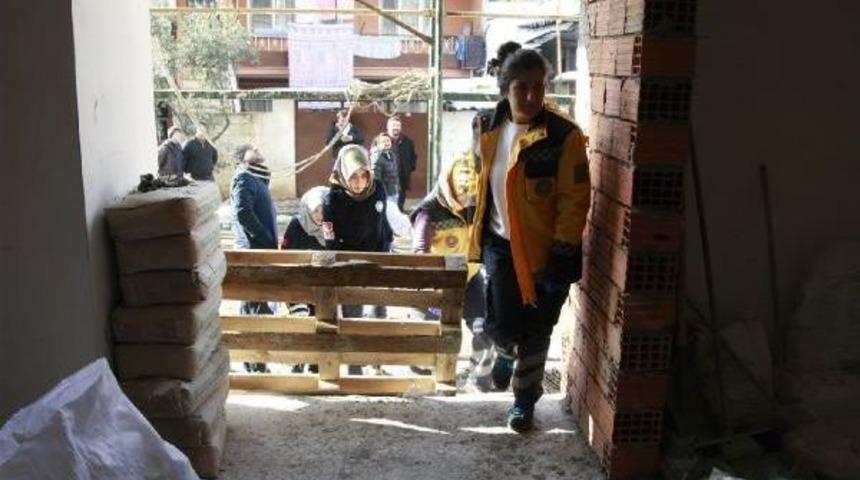 Kuran Kursu Binası Inşaatında Intihar Etti