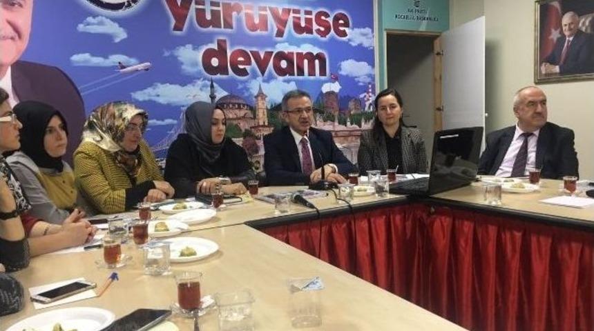 Başkan K&ouml;şker, Ak Partili Kadınlara Projeleri Anlattı