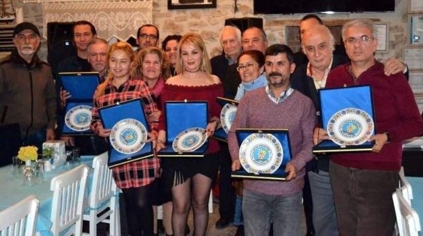 Dat&ccedil;a Belediye Başkanı G&uuml;rsel U&ccedil;ar &Ccedil;alışan Gazetecileri Unutmadı