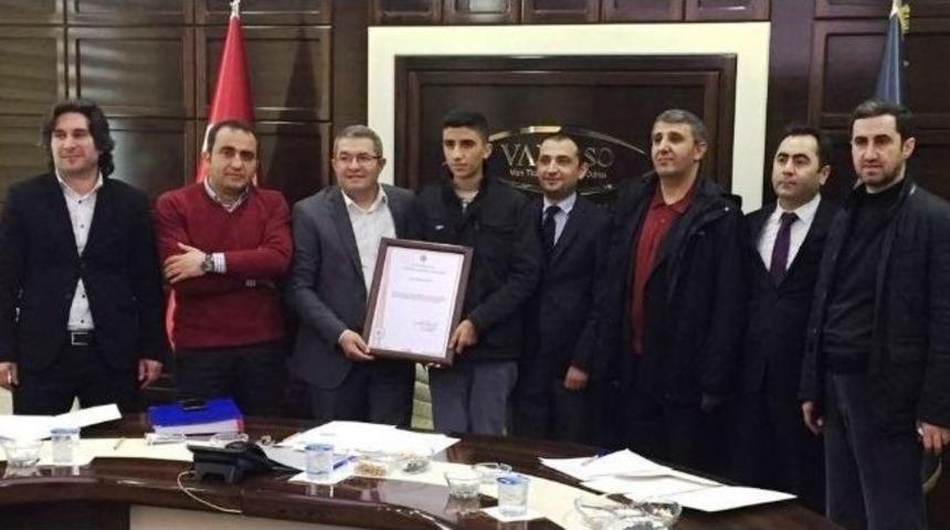 Van Tso&rsquo;dan Lise &Ouml;ğrencisine Patent Desteği