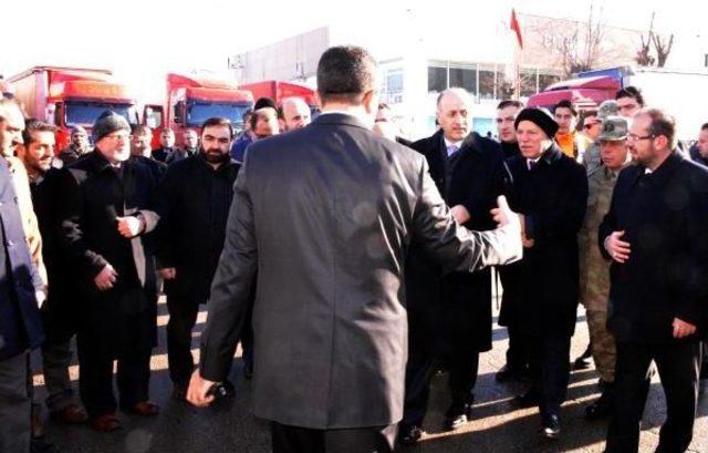 Vali Azizoğlu Törende Sobalı Çadıra Karşı Çıktı