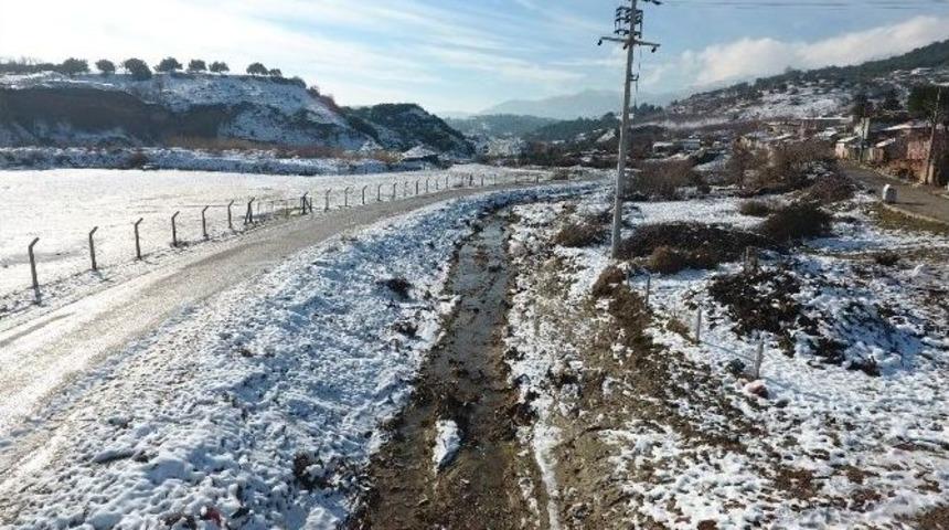 Dere Temizliği Aşağıçobanisalıları Sevindirdi