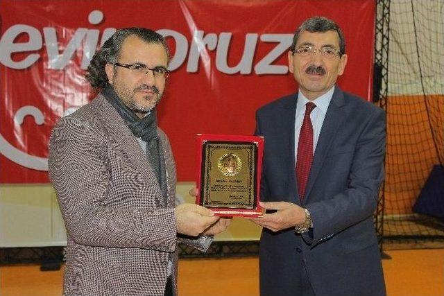 Öğrencilere ’başarıya Gülümse’ Semineri Verildi