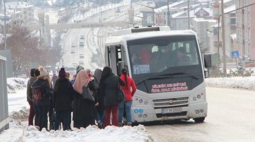 Bilecik&rsquo;te &Ouml;ğrencilerin Minib&uuml;s &Ccedil;ilesi