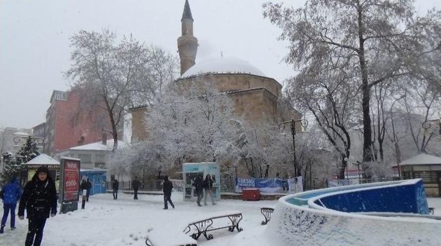 K&uuml;tahya Beyaza B&uuml;r&uuml;nd&uuml;