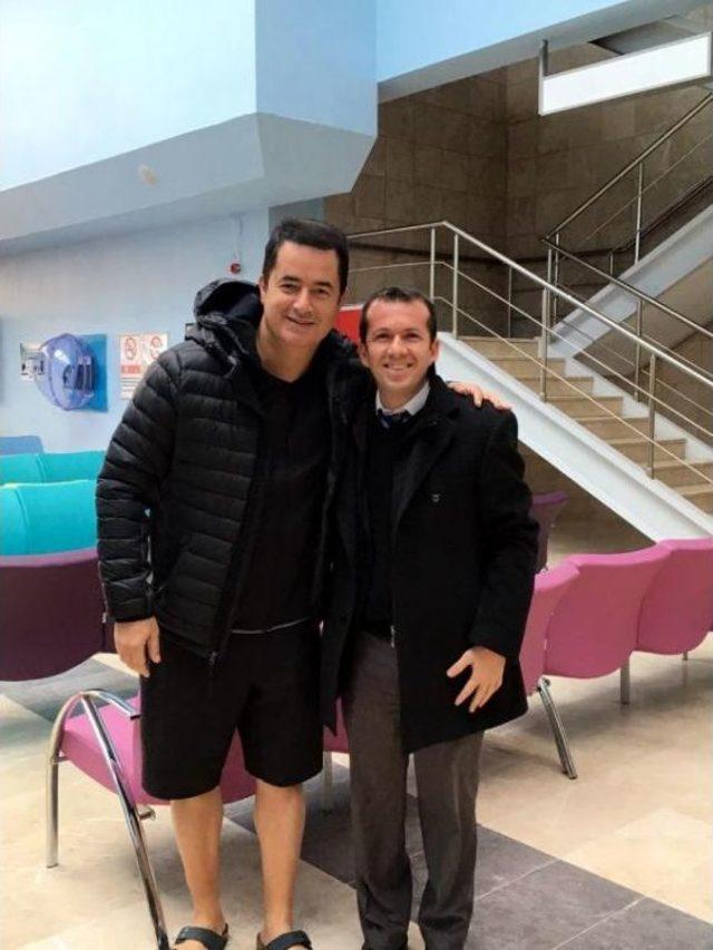 Galatasaraylı Sneijder Ile Acun Ilıcalı yı Taşayan Uçak Çorlu Havalimanı na Indi 1