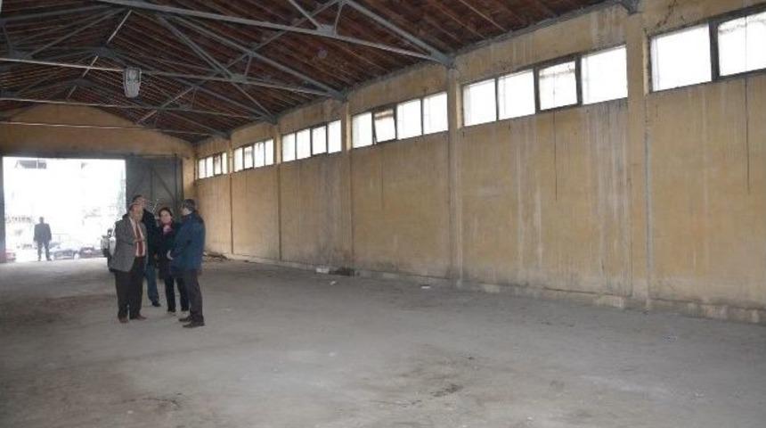 Efeler&rsquo;de Ata Mahallesi Kapalı Pazaryerine Kavuşuyor