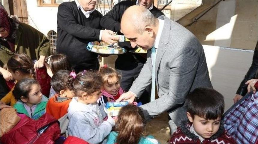 Kara Yetim &Ccedil;ocukları Unutmadı