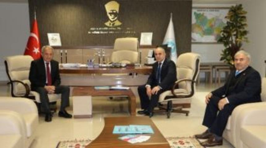 Genel M&uuml;d&uuml;r Coşkun, G&ouml;rdes Belediye Başkanı&rsquo;nı Ağırladı