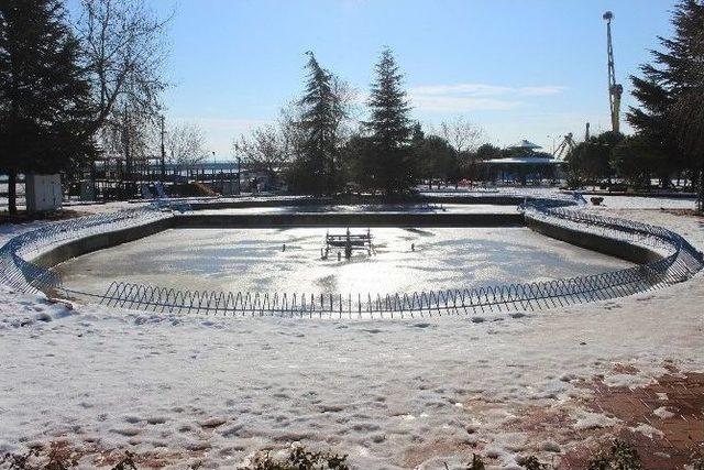 S&uuml;s Havuzları Buz Pistine D&ouml;n&uuml;şt&uuml; 2