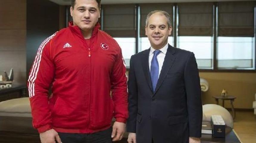 Şampiyonlar 'efsane G&uuml;reş&ccedil;i' Yaşar Doğu I&ccedil;in Samsun'a Geliyor