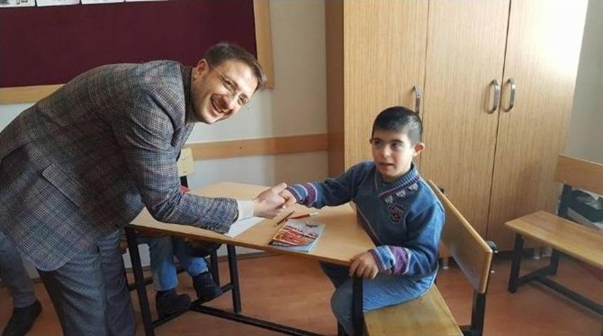Bulutlar Ve &Ouml;meroğlu&rsquo;ndan &Ouml;zel &Ouml;ğrencilere Ziyaret