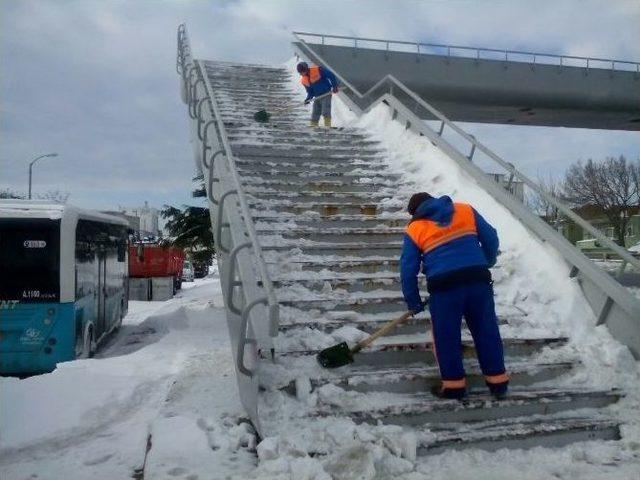 Büyükçekmece Belediyesi Kar Sınavını Başarıyla Geçti