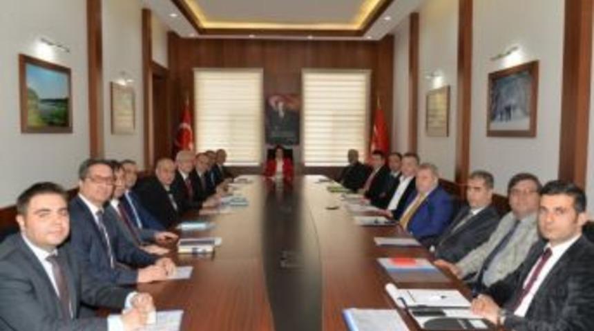 Vali Civelek, &rsquo;kamu &Uuml;niversite Sanayi İşbirliği Toplantısı&rsquo;na Katıldı