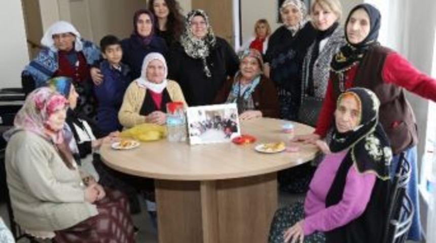 Bozok &Uuml;niversitesi Ailesi, Huzur Evini Ziyaret Etti