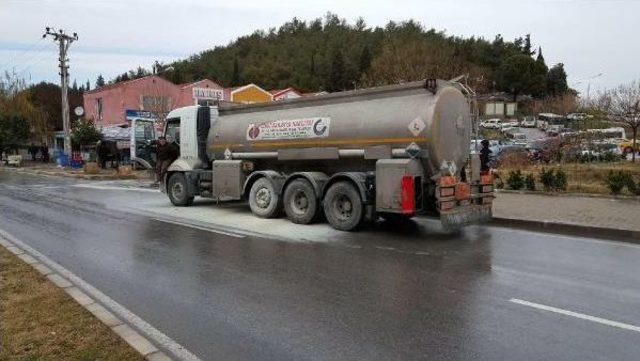 Lastiği Bomba Gibi Patlayan Tanker Korkuttu