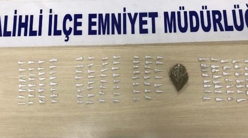 Salihli&rsquo;de Uyuşturucu Satıcılarına Operasyon: 3 Tutuklama