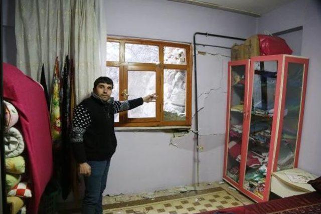 Tarihi Ocağın Duvarları Binanın &Uuml;zerine &Ccedil;&ouml;kt&uuml; 1