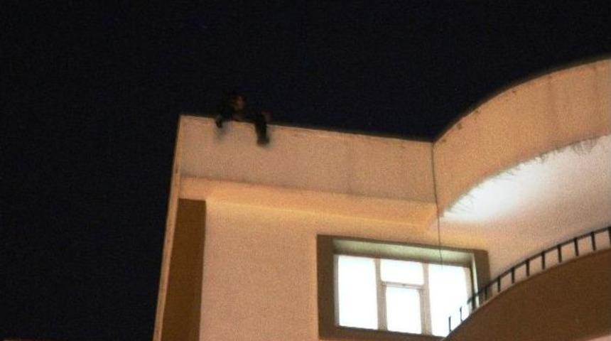 Van&rsquo;da İntihar Girişimi