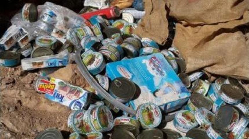 Ter&ouml;r &Ouml;rg&uuml;t&uuml; Pkk Sığınağında Yaşam Malzemesi Ele Ge&ccedil;irildi