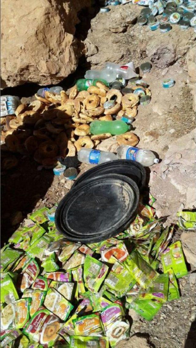 Ter&ouml;r &Ouml;rg&uuml;t&uuml; Pkk Sığınağında Yaşam Malzemesi Ele Ge&ccedil;irildi 1