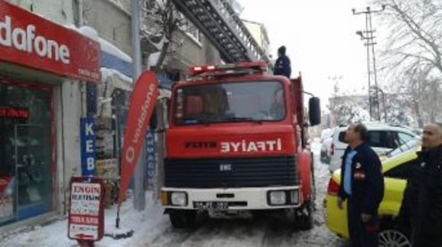 İtfaiyeciler İş Başında