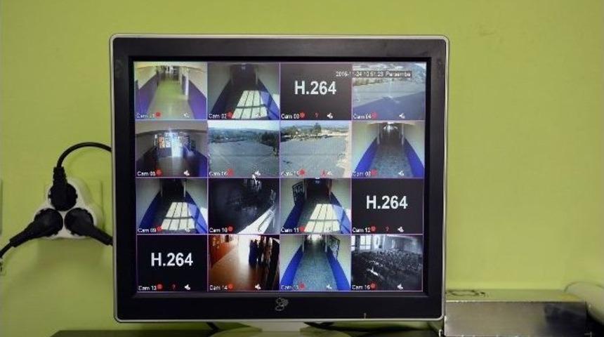 Tuzla&rsquo;da Parklar Ve Okullar G&uuml;ven Altında