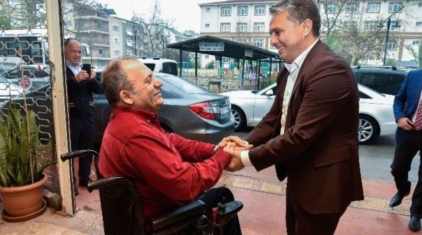Başkan Uysal&rsquo;dan Engellilere Bocce Topu