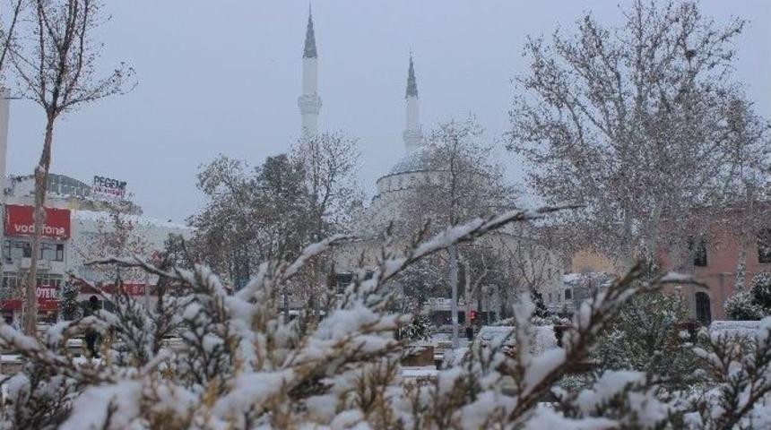 Elazığ&rsquo;da Kar Yağışı