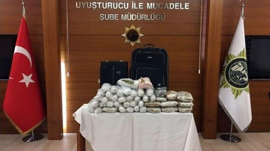 Pendik&rsquo;te Uyuşturucu Operasyonu: 2 G&ouml;zaltı