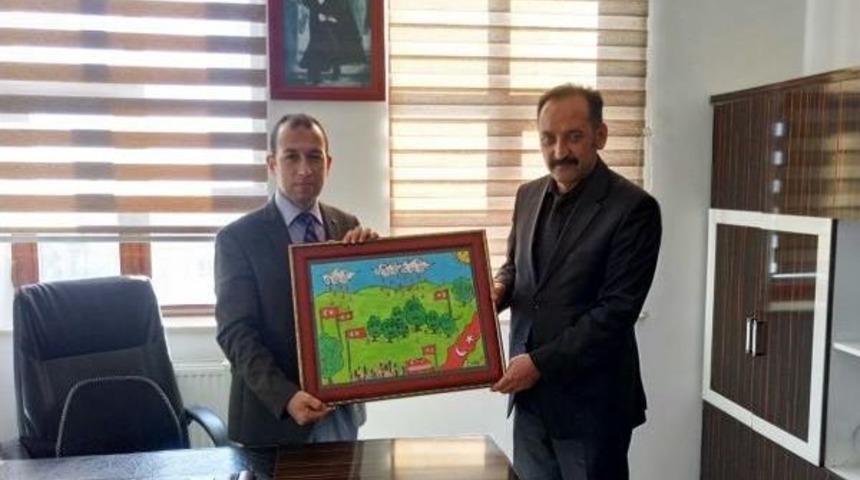Adilcevazlı &Ouml;ğrencilerden Polise Destek