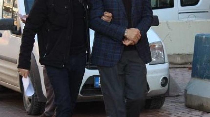 Fet&ouml; Soruşturmasında 3 Esnaf Adliyeye Sevk Edildi