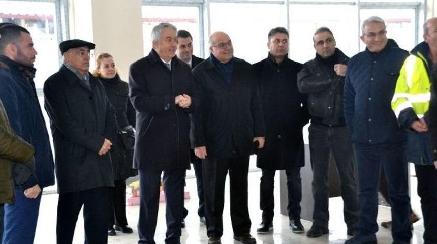 Isparta Ekonomi Kamp&uuml;s&uuml; İnşaatı S&uuml;r&uuml;yor