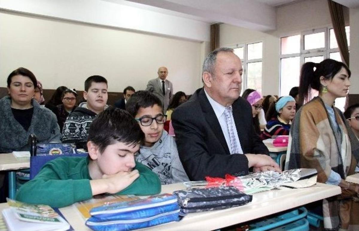 175 Bin &Ouml;ğrenci G&ouml;zlerini Aynı Anda Kapadı