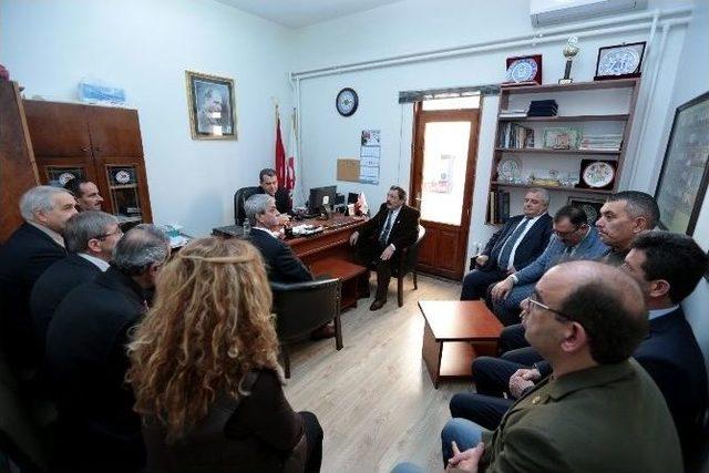 Vali Çelik’ten Türkiye Muhtarlar Derneği Eskişehir Şubesi’ne Ziyaret 1