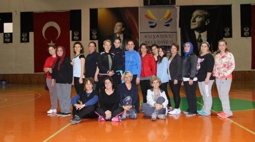 Kuşadası Belediyespor Kadınlar İ&ccedil;in Spor Kursları D&uuml;zenliyor