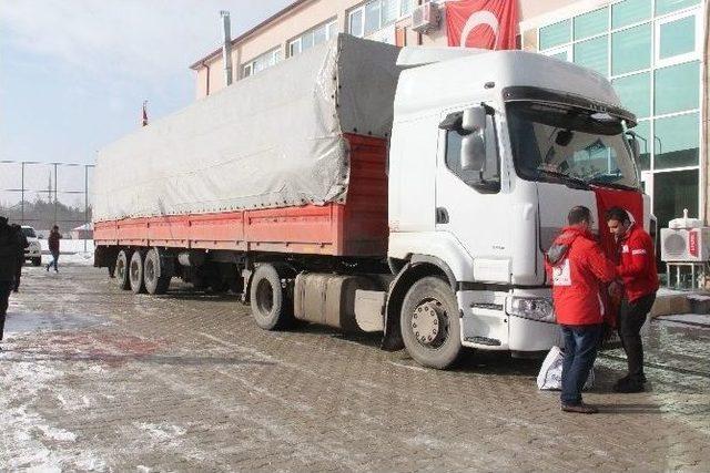 Elazığ’dan Halep’e 2 Tır Yardım