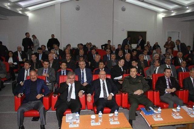 Muğla Valisi Amir &Ccedil;i&ccedil;ek Fethiye&rsquo;de Muhtarlarla Toplantı Yaptı 2