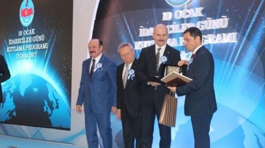 Mustafakemalpaşa Kaymakamı Mustafa Masatlı Yılın İdarecisi Se&ccedil;ildi