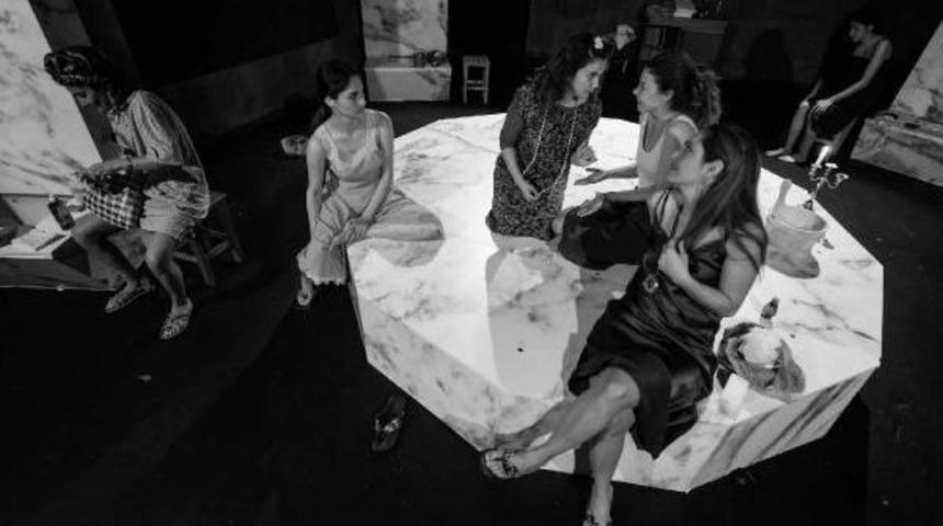 Rayhana&rsquo;Nın Eseri İstanbul&rsquo;Da Sahnelenecek