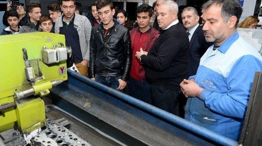 Atso, Meslek Lisesi &Ouml;ğrencilerini Sekt&ouml;rle Buluşturuyor