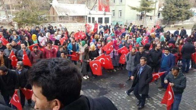 Kulp'ta 'teröre Tepki, Şehide Saygı Yürüyüşü'