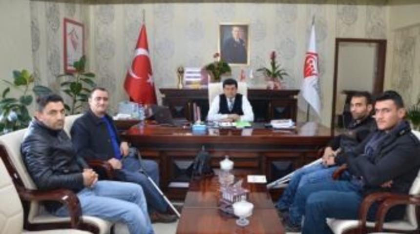 Engelli Sporculardan M&uuml;d&uuml;r Boz&ccedil;elik&rsquo;e Ziyaret