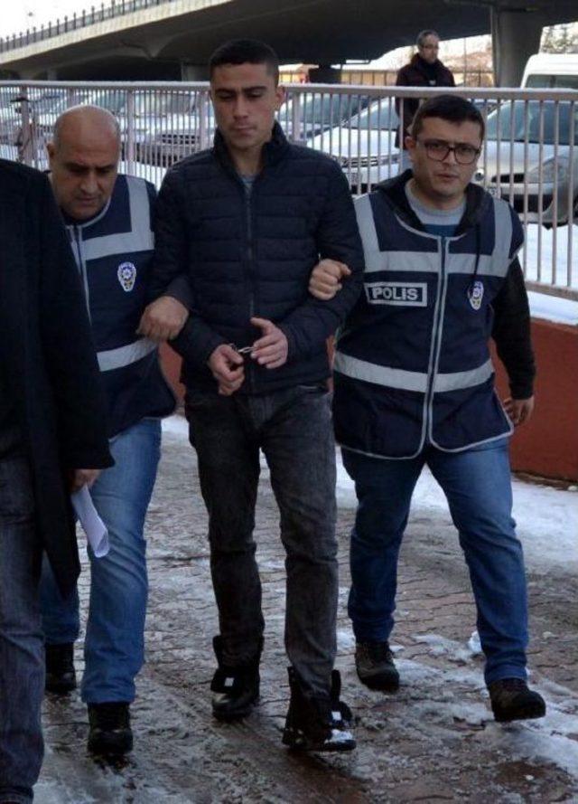 Atletten Yaptığı Kar Maskesini Takmayı Unutan Gasp&ccedil;ı Yakalandı 1