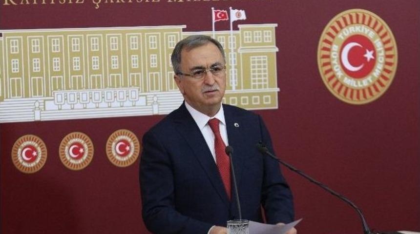 Ak Partili Vekil Petek: "chp Zihniyeti Yeni Anayasa S&uuml;recini Şiddet Ve Provokasyonlarla Engellemek İstemektedir"