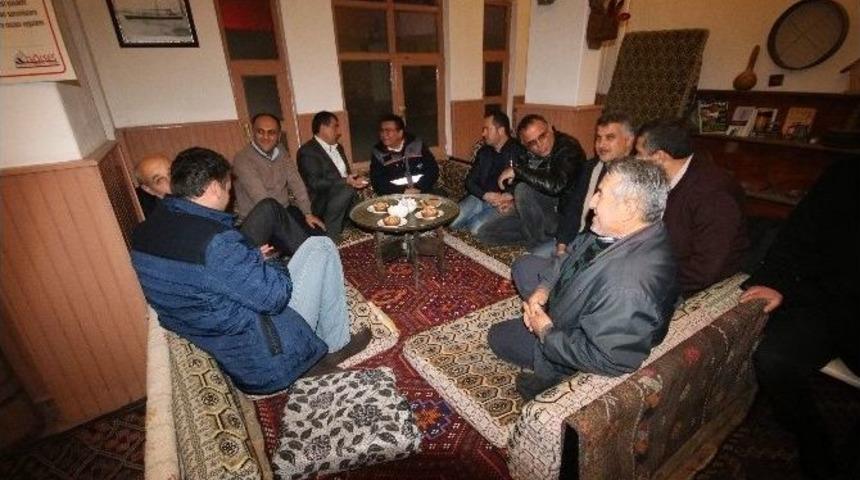 Başkan &Ouml;zaltun, Mahalle Muhtarlarıyla Buluştu