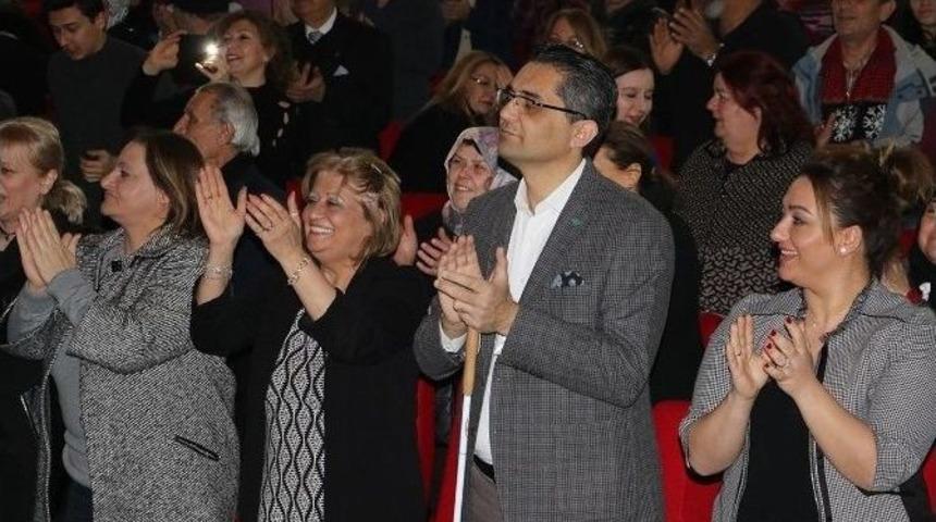 Manisa’da Kahkaha Terapisi