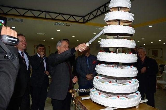 Başkan Acar D&uuml;ğ&uuml;n Salonlarının A&ccedil;ılışına Katıldı 1